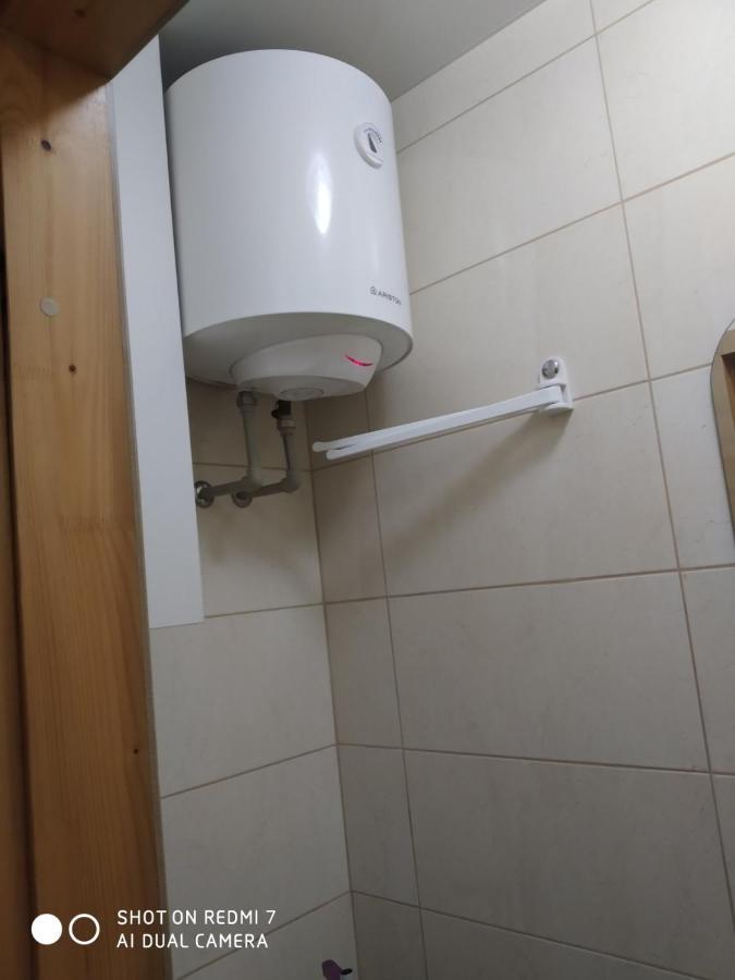 Солнечная Apartment Harkiv Exterior foto