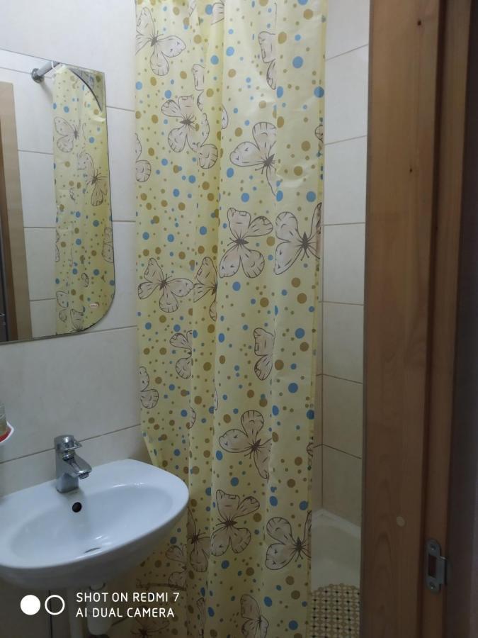 Солнечная Apartment Harkiv Exterior foto